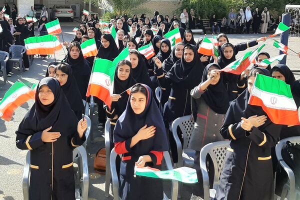 آغاز فصل رویش با جوانه های امید ناحیه 3 شیراز 