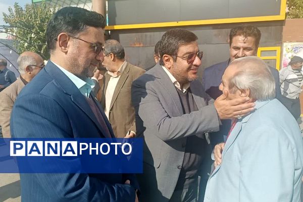 آیین کلنگ‌زنی پروژه‌های حوزه بهداشت و درمان شهرستان ری