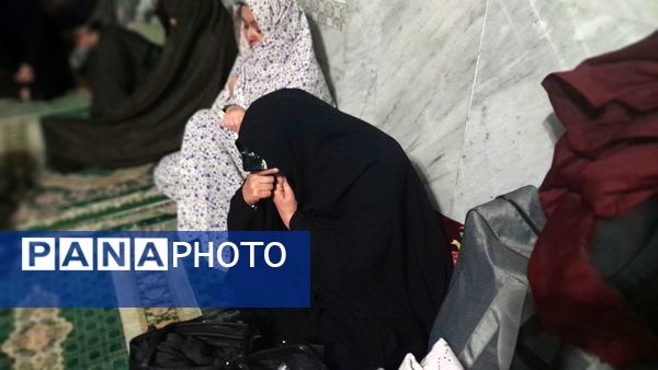 پرچم حرم حضرت عباس(ع) در مراسم اعتکاف شهرستان بن