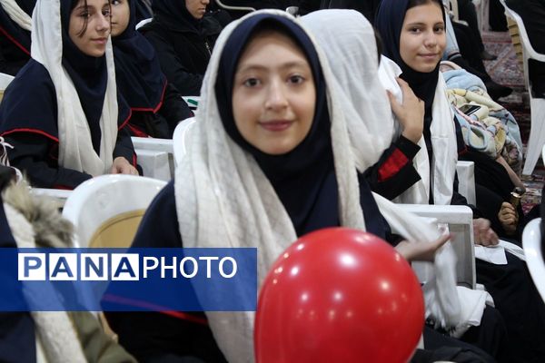 برگزاری مراسم ولادت حضرت فاطمه زهرا (س) در بهارستان‌دو با حضور پرشور خانواده ها