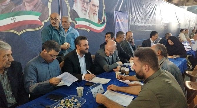 برپایی میز خدمت سازمان جهاد کشاورزی و منایع طبیعی و آبخیز داری استان اصفهان 