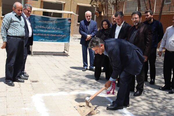 کلنگ زنی هنرستان شهید رضا صفار هرندی 