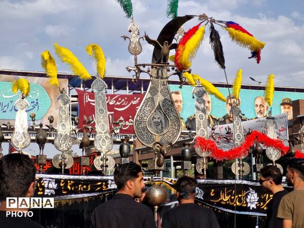 تجلی شور حسینی در گلستان شهدا؛ اجتماع کاروان‌های عزاداری تاسوعا