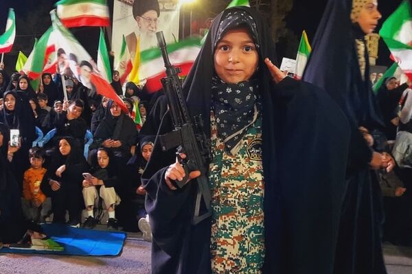 تا پیروزی در میدانیم