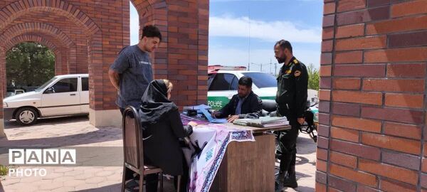 راه‌اندازی میز خدمت نیروی انتظامی شهرستان ساوجبلاغ