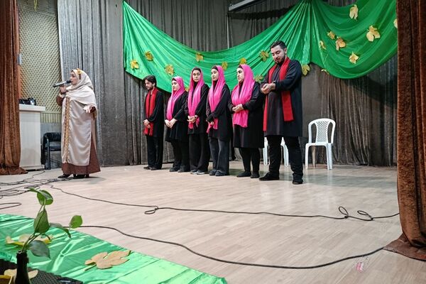 دبیرستان عترت ورامین، عطر مادر را در کانون هدایت پراکند