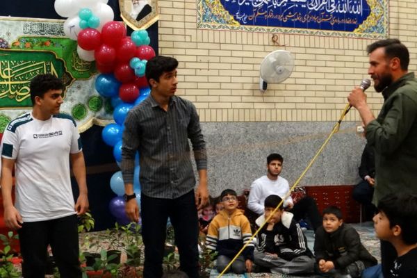 مسجدالقرآن غرق در شادی میلاد کریم اهل بیت(ع)
