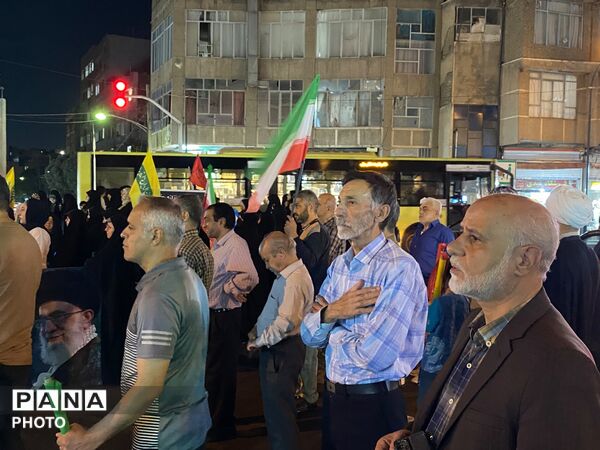 طنین‌ صدای شعار «مرگ بر آمریکا و اسرائیل» در فلکه سوم خزانه 