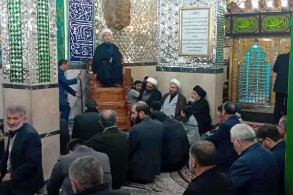 مراسم پیاده روی از مسجد موسی بن جعفر تا امام زاده اسماعیل درشهرستان فیروزکوه