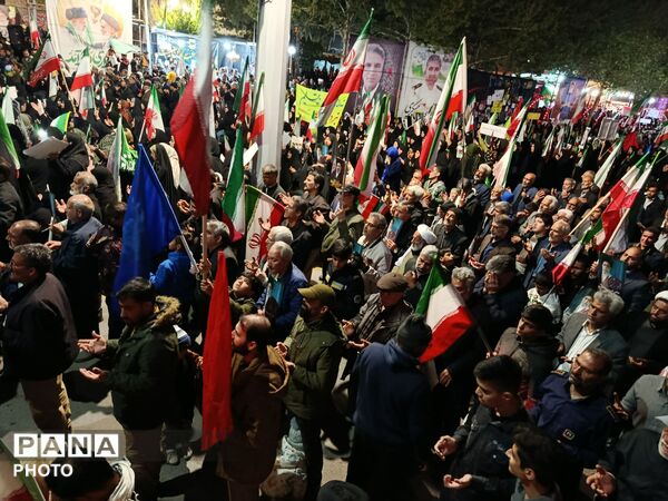 اجتماع با شکوه مردم کاشمر در سی امین شب از اتحاد مقدس جبهه خیابان