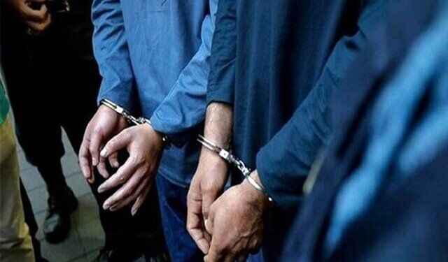 دستگیری مأمور قلابی در خیابان آزادی