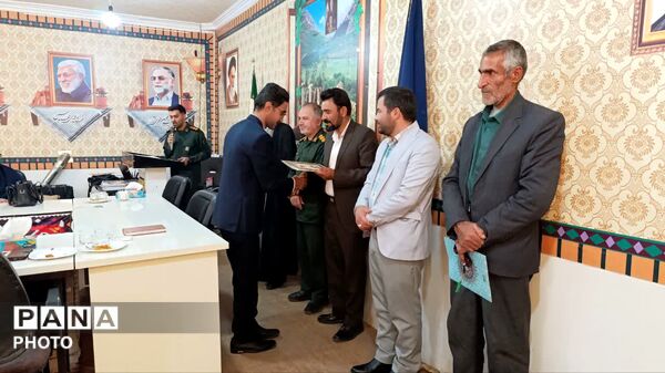 آیین تجلیل از برگزیدگان بسیج دانش آموزی شهدای عشایر در دهه امامت و ولایت 