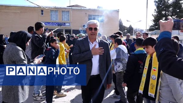 بدرقه دانش‌آموزان پسر عمره‌گذار کهگیلویه و بویراحمد 