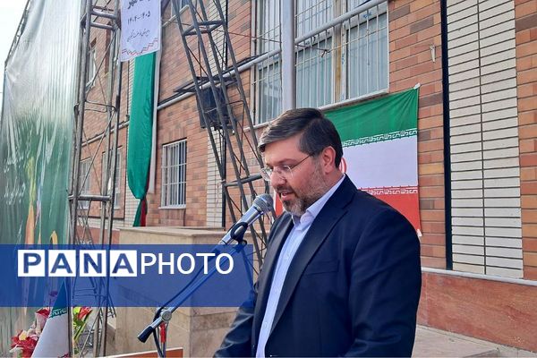 آغاز سال تحصیلی در دبیرستان بانو عفت آهنگری ناحیه یک شهرری