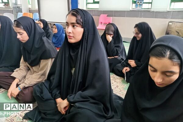 آیین تجلیل از دانش آموزان برتر مسابقات قرآن، عترت و نماز در دیشموک