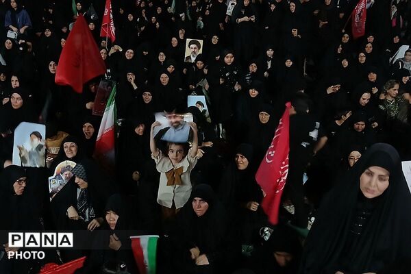  میدان بیعت دانش‌آموزان با سیدالشهدای انقلاب