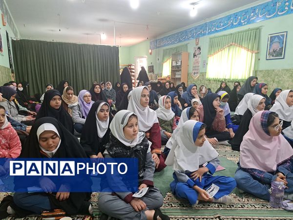 جلسه توجیهی مسئولان هیات‌های دانش‌آموزی در شهرستان ملارد