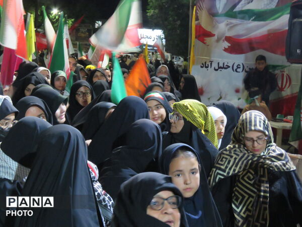 رژه دختران جان فدا همزمان با سراسر کشور در شهرستان خلیل آباد 