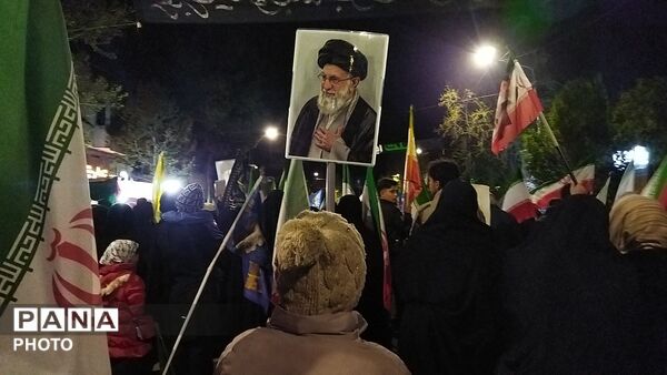 چهل روز ، چهل شب ؛ مردم نیشابور عزادار رهبر شهید و شهدای میناب هستند -۱