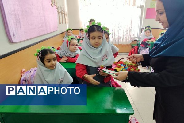 جشن  قرآن در دبستان سارا شهرستان ملارد