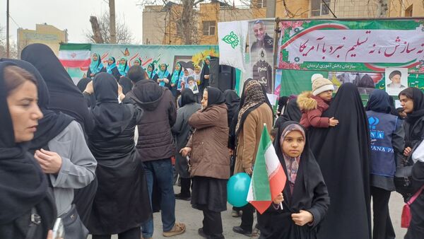 دانش‌آموزان، پاسداری از انقلاب را آغاز می‌کنند