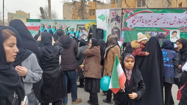 دانش‌آموزان، پاسداری از انقلاب را آغاز می‌کنند