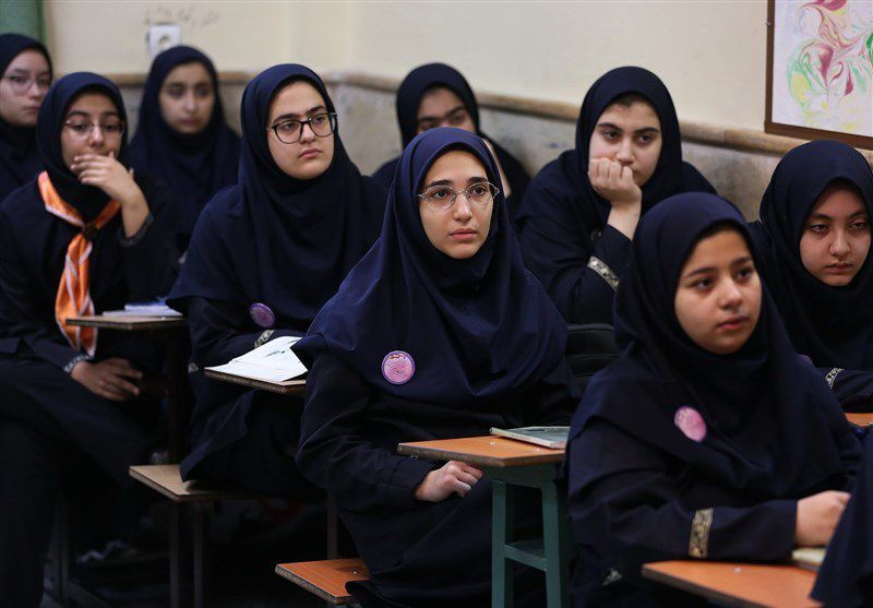 معلمان نقش مهمی در انتخاب رشته تحصیلی دانش‌آموزان دارند