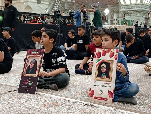 برگزاری سوگواره «احلی من العسل» در حرم امام خمینی (ره) 