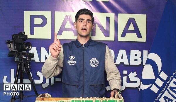 حضور پرشور نوجوانان مبارز در کافه رسانه اردبیل