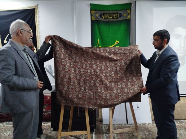 مراسم رونمایی از تصاویر دیجیتال شهدا در کاشمر