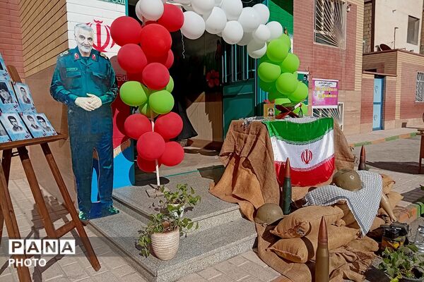 مراسم یادبود شهدای دانش‌آموز مدرسه شجره طیبه میناب