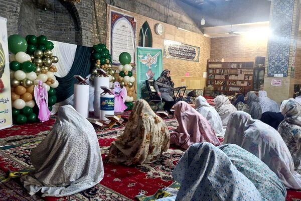 فشافویه میزبان خلوت عاشقانه دانش آموزان در نخستین روز اعتکاف همزمان با ولادت حضرت علی (ع)