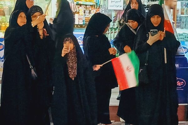 هستیم درخیابان ،محکم تر از قبل