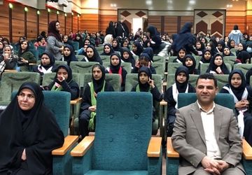 تقدیر از برگزیدگان رشته‌های ورزشی،قرآنی و علمی در سالن فدک ناحیه دو شهرری 