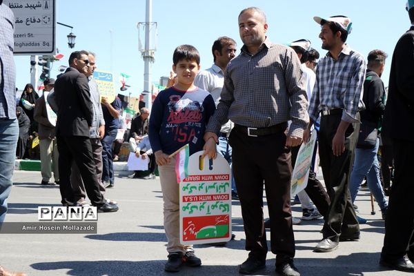 حضور کودکان در راهپیمایی روز قدس