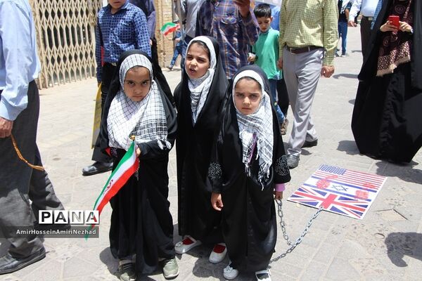 برگزاری راهپیمایی عظیم روز قدس در یزد