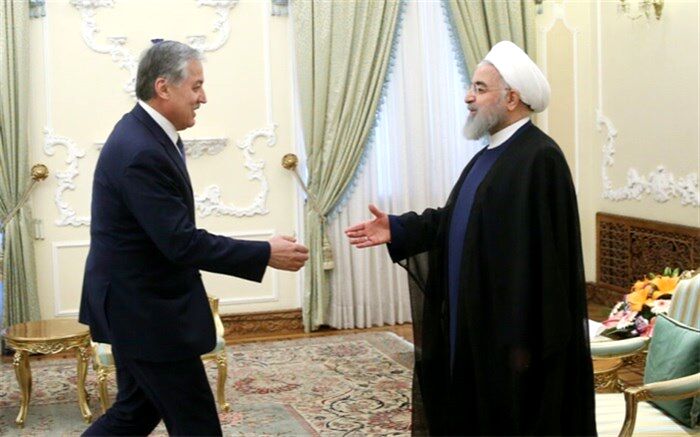 روحانی: وجود گروه‌های تروریستی برای ملت‌های منطقه بسیار خطرناک است