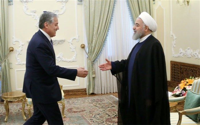 روحانی: وجود گروه‌های تروریستی برای ملت‌های منطقه بسیار خطرناک است