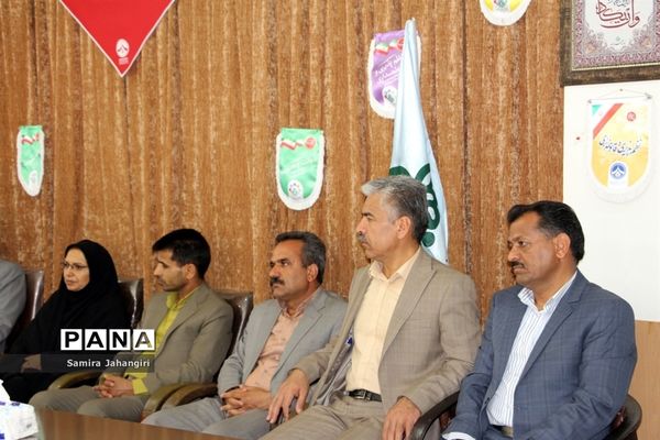 حضور صمیمی مدیرکل آموزش و پرورش استان خراسان جنوبی در سازمان دانش‌آموزی