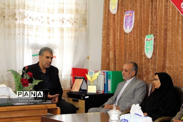 حضور صمیمی مدیرکل آموزش و پرورش استان خراسان جنوبی در سازمان دانش‌آموزی