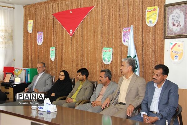 حضور صمیمی مدیرکل آموزش و پرورش استان خراسان جنوبی در سازمان دانش‌آموزی