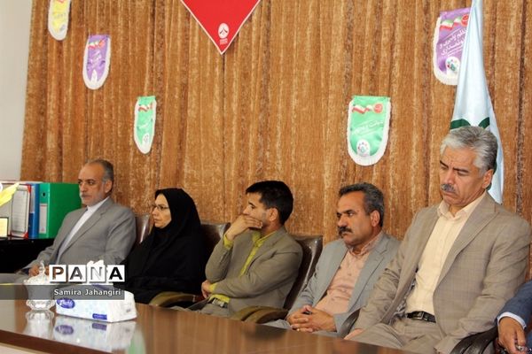 حضور صمیمی مدیرکل آموزش و پرورش استان خراسان جنوبی در سازمان دانش‌آموزی