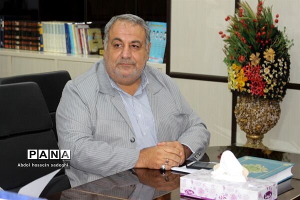جلسه کار گروه استانی لباس فرم دانش‌آموزی استان بوشهر