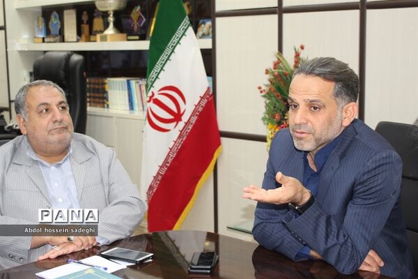 جلسه کار گروه استانی لباس فرم دانش‌آموزی استان بوشهر