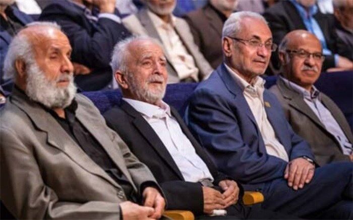 آموزش اخلاقی از جمله رسالت‌های مهم مداحان است