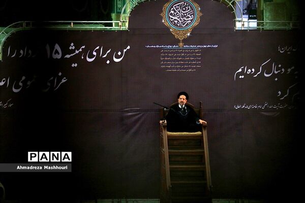 مراسم سالگرد ارتحال بنیان‌گزار جمهوری اسلامی ایران در مصلی امام خمینی تبریز