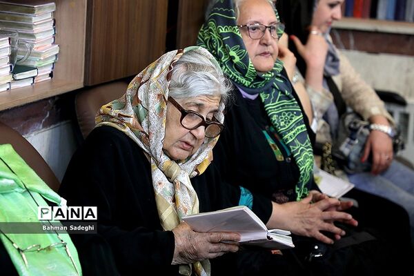 بزرگداشت سی امین سالگرد ارتحال حضرت امام خمینی (ره)در کنیسه کلیمیان