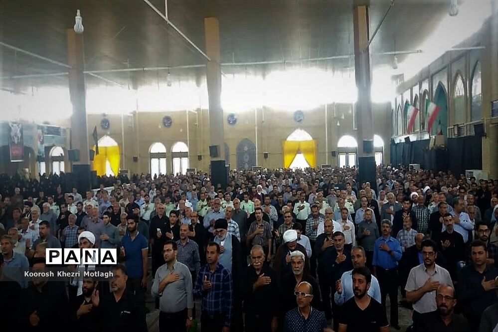 مراسم هفتمین روز درگذشت امام جمعه  شهرستان کازرون همراه با مراسم ارتحال امام خمینی (ره)