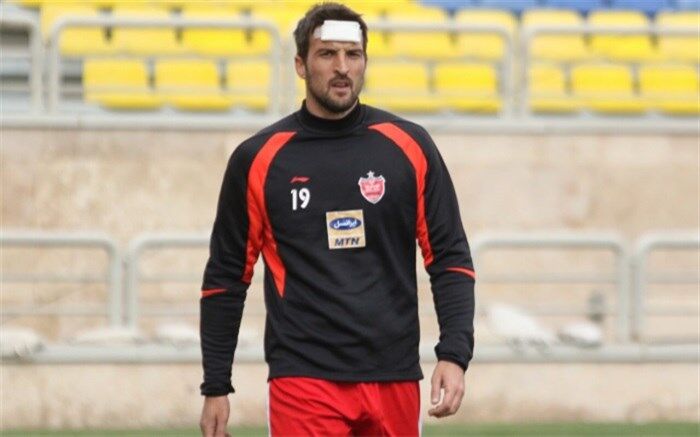مهاجم پرسپولیس با فوتبال ایران وداع کرد