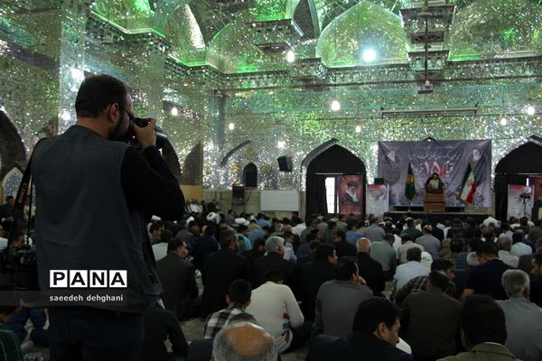 برگزاری مراسم سی امین سالگردارتحال ملکوتی حضرت امام (ره) در شیراز